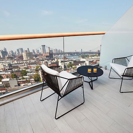 The William Vale Hotel New York Exterior photo A balcony