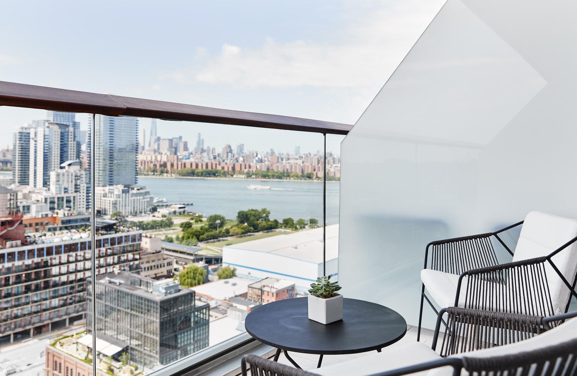 The William Vale Hotel New York Exterior photo View from a balcony