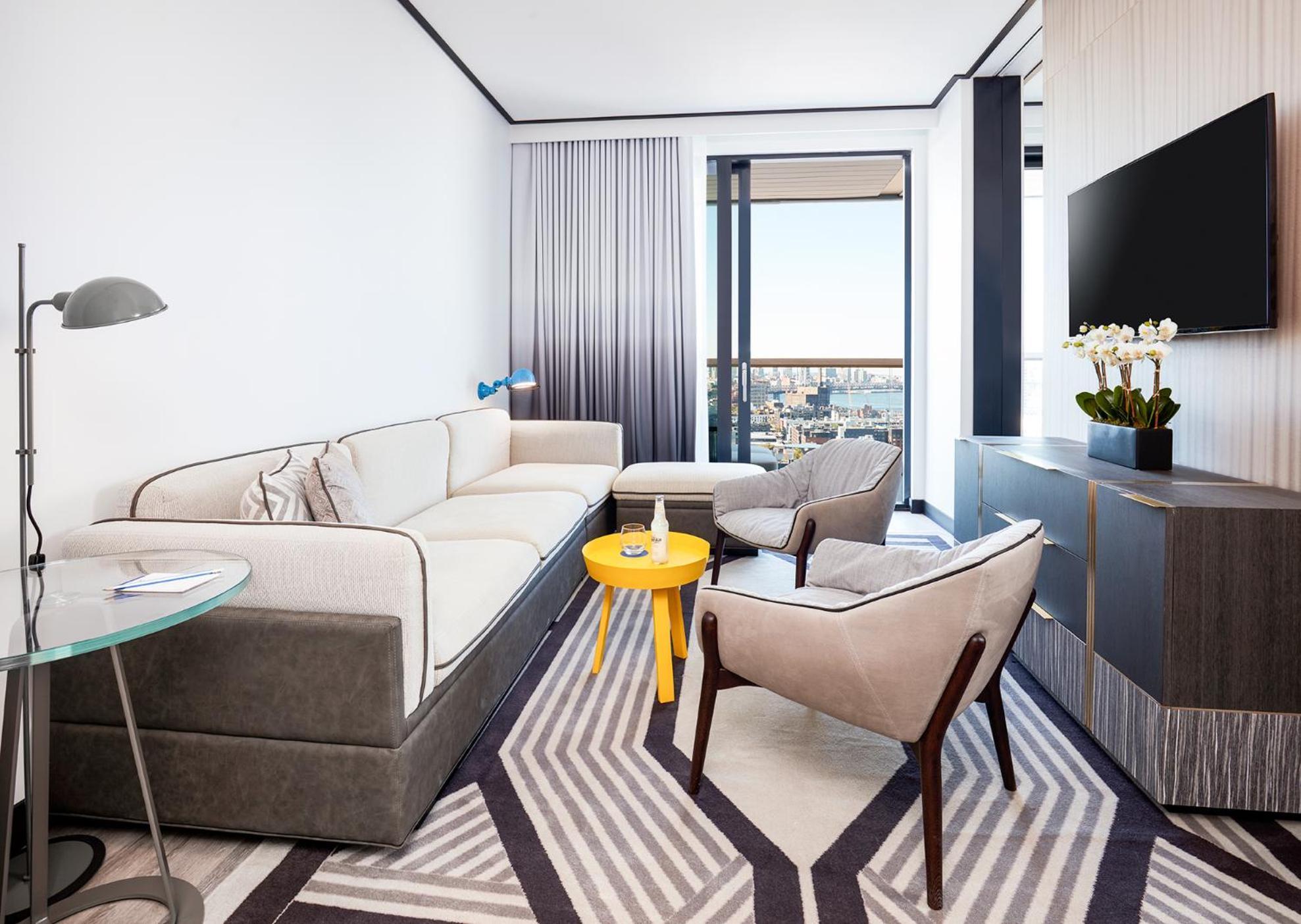 The William Vale Hotel New York Exterior photo A suite at the hotel