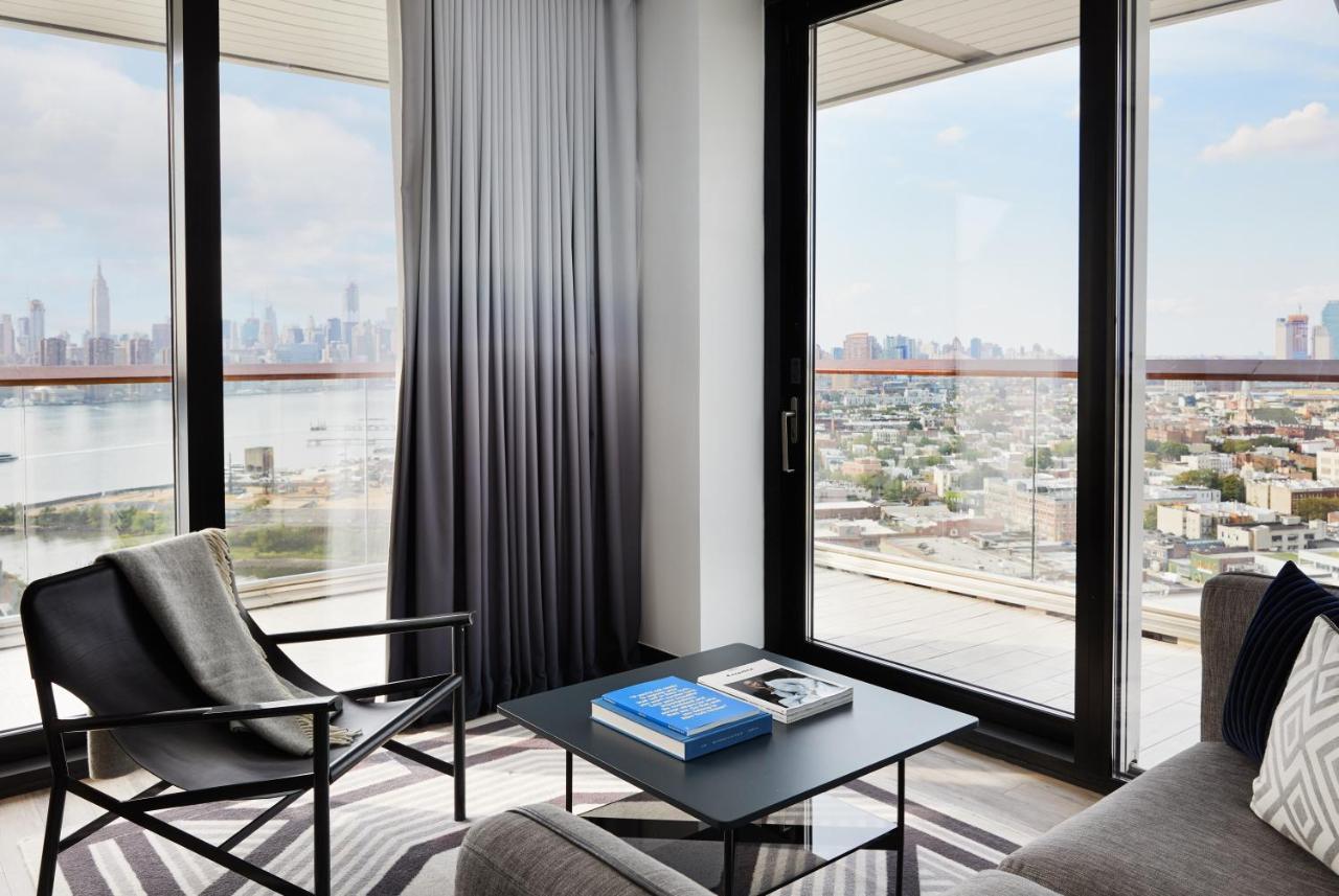 The William Vale Hotel New York Exterior photo A room at the Standard East Village